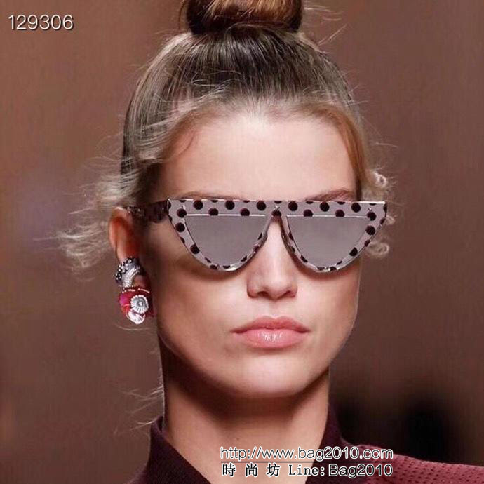 FENDI芬迪 原版 FENDI 走秀款 官網新品 女款太陽鏡 FF0381S  lly1518